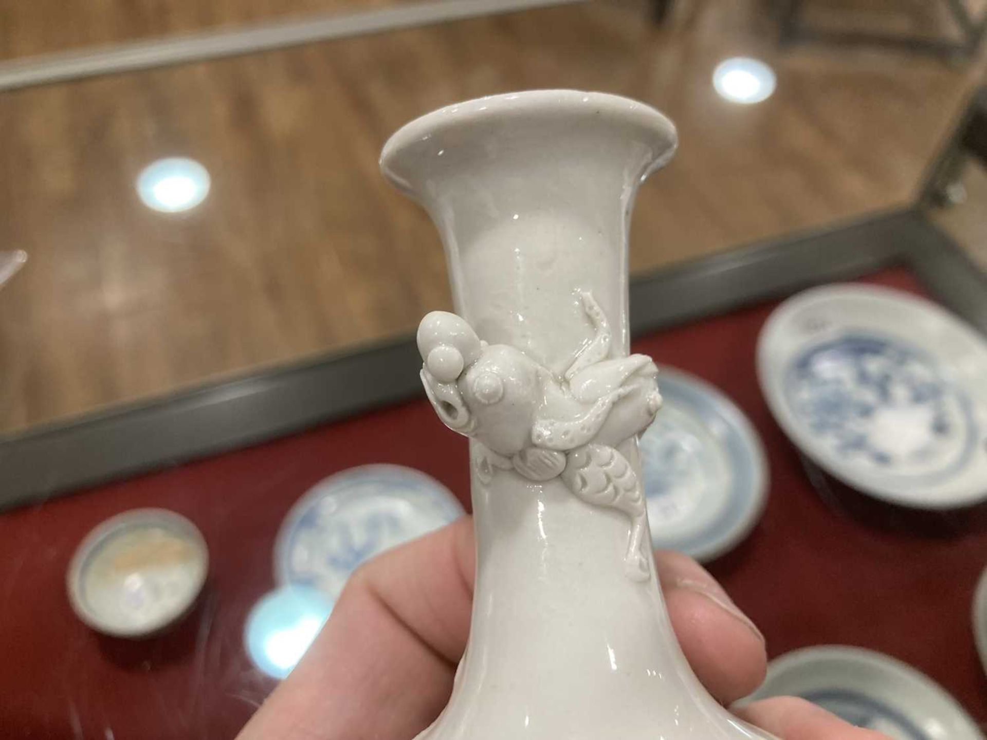 A Chinese Export Vung Tau Cargo container base, d. 9cm, a blanc de chine miniature vase of gourd - Image 24 of 56