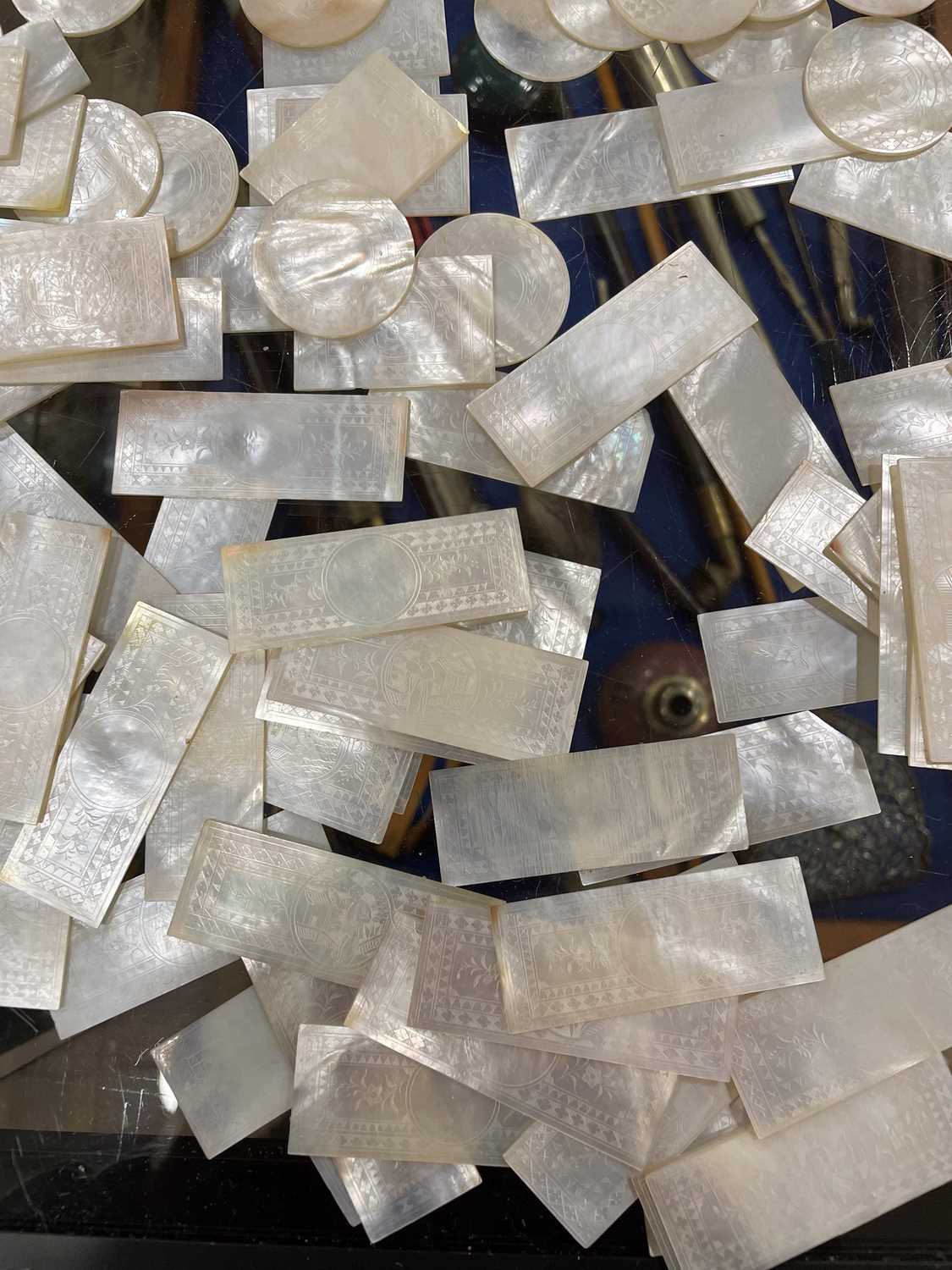 A group of Chinese mother of pearl gaming counters of rectangular and round form (approx. 100) *from - Image 8 of 11