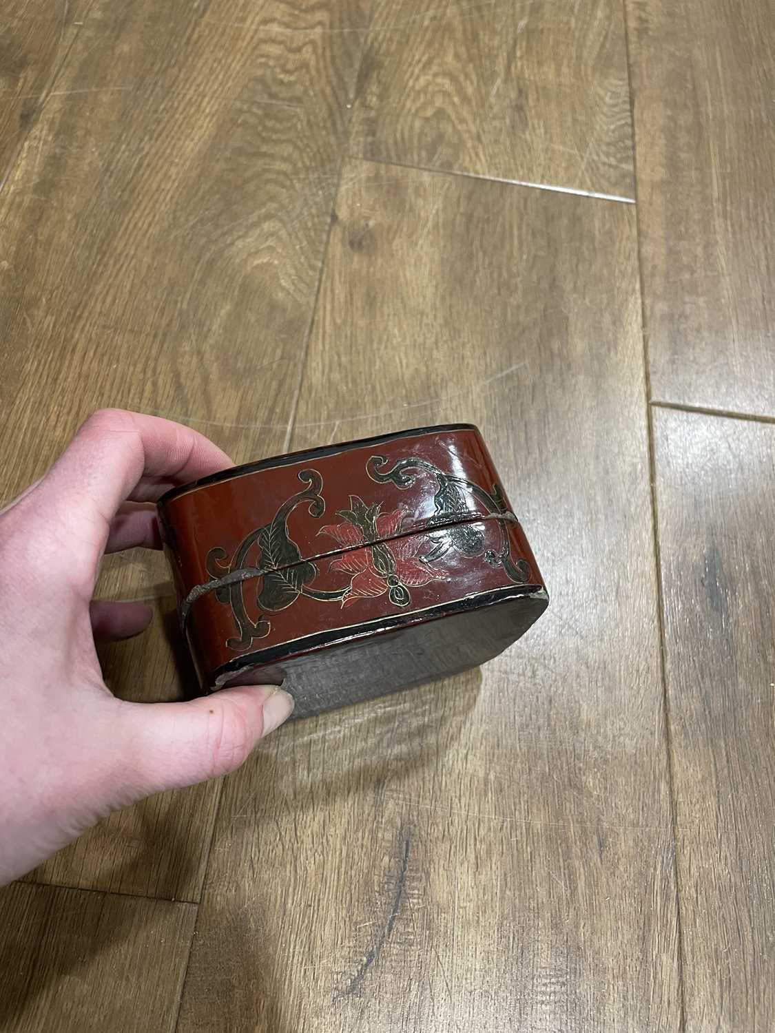 A Japanese lacquer work charger decorated with a view of Mount Fuji, d. 33 cm, together with a - Image 29 of 46