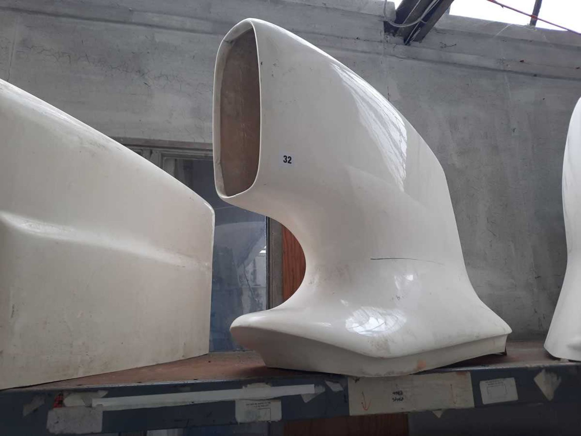 +VAT Lola fibreglass airbox (possibly T350 / T352) - Image 2 of 2