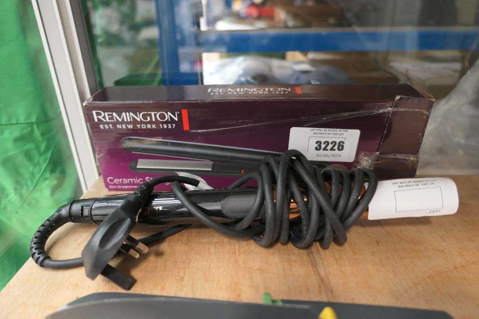 +VAT Remington ceramic straighteners plus a pair of Babyliss straighteners