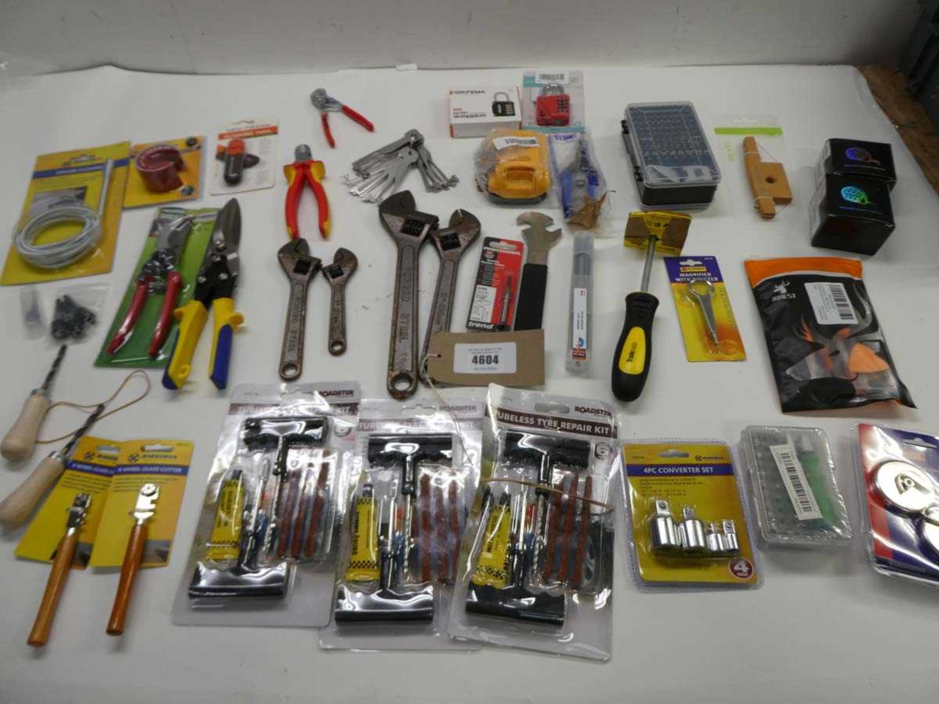 +VAT Tin snips, pliers. glass cutters, adjustable spanners, pipe cutters, multi tools, converter