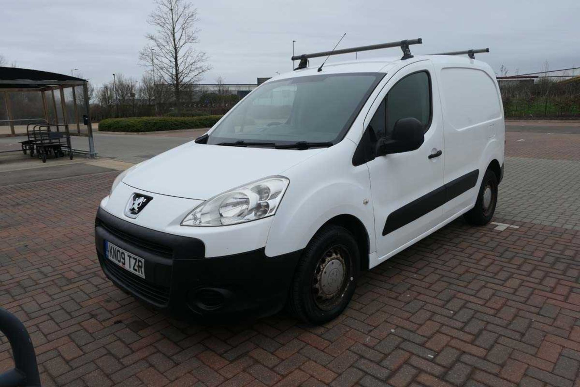 +VAT (KN09 TZR) Peugeot Partner 625 S HDI 75 Panel Van, first registered 18.05.2009, registration - Image 3 of 11