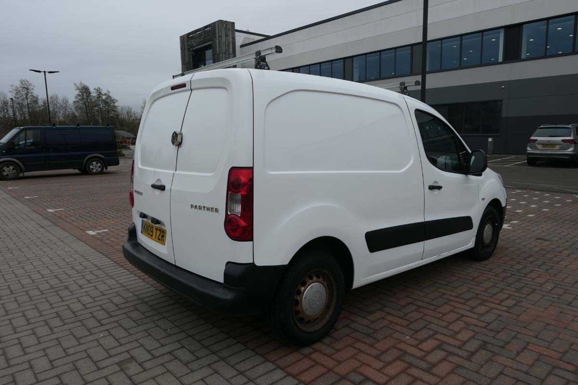 +VAT (KN09 TZR) Peugeot Partner 625 S HDI 75 Panel Van, first registered 18.05.2009, registration - Image 6 of 11