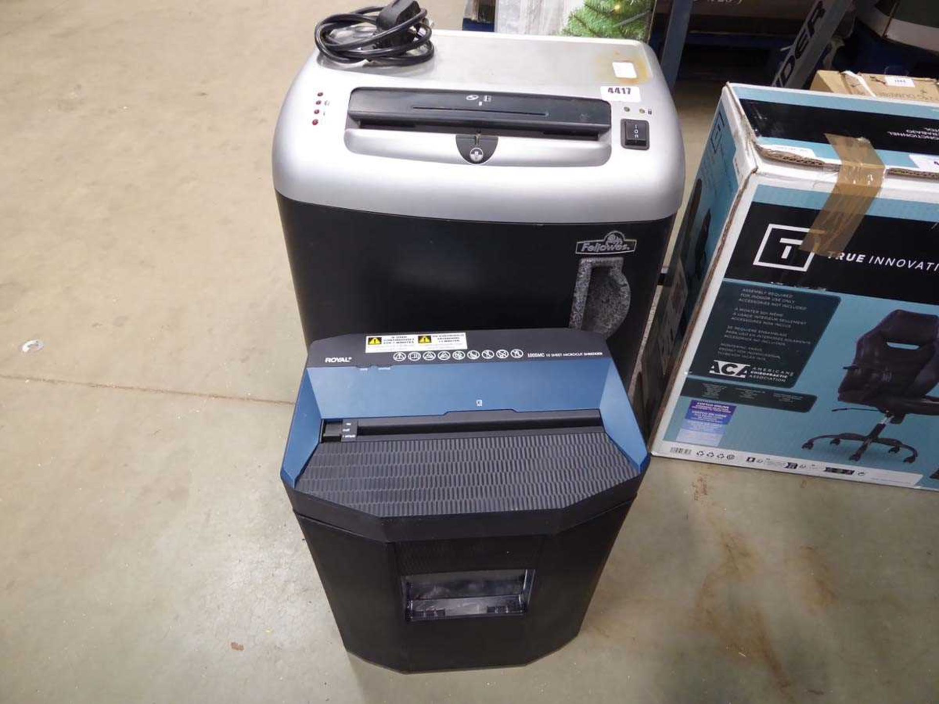 2 paper shredders - Image 2 of 2