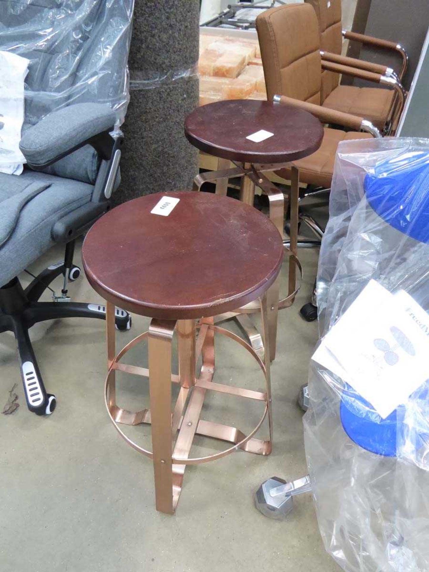 +VAT 2 metal and wooden bar stools