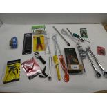 +VAT Hex keys, spanners, pliers, crimper pliers, sockets, brake spring pliers, welding magnet etc