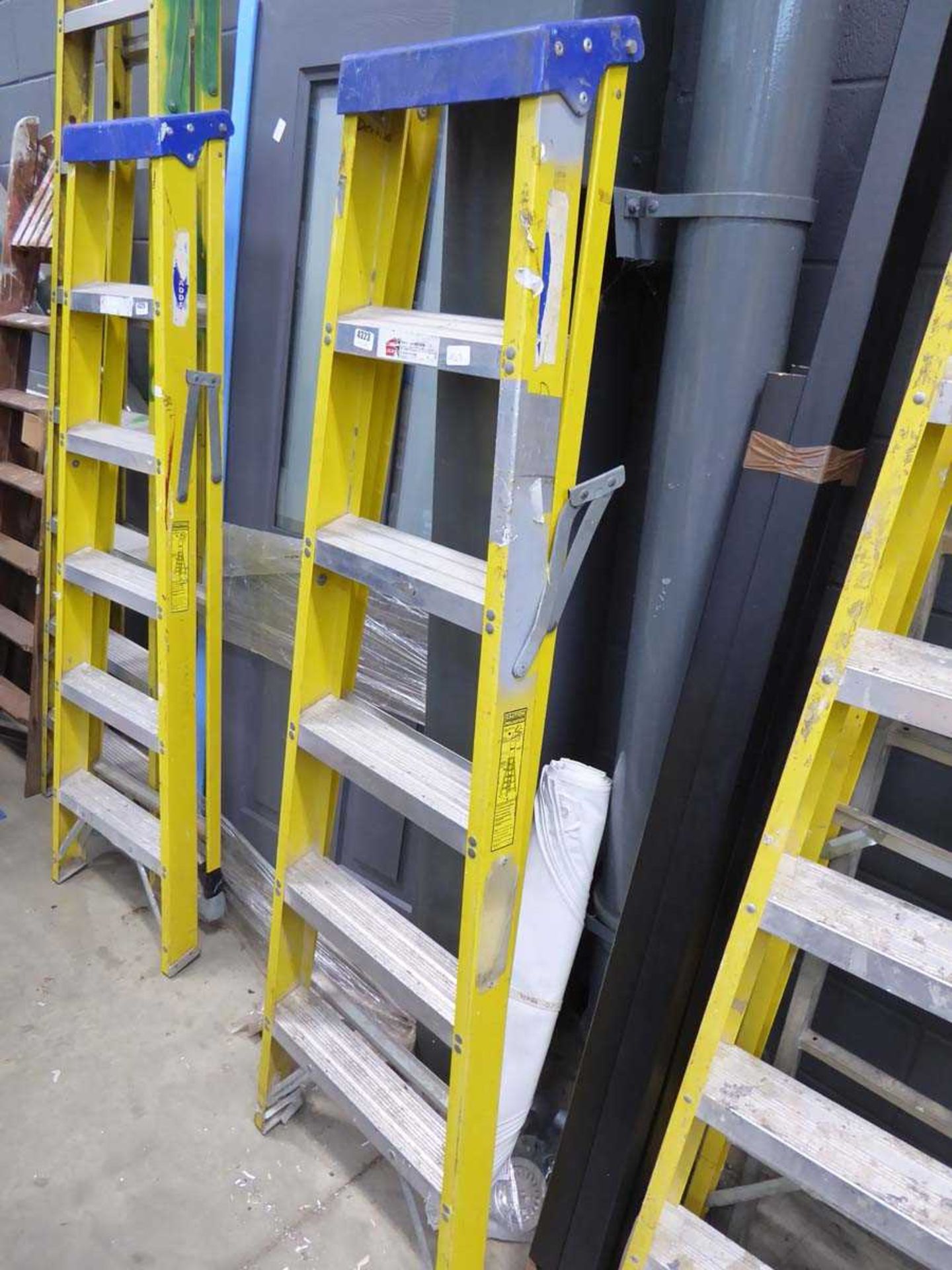 6 tread yellow and silver aluminium electrician style stepladder