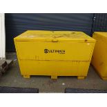 Large yellow metal ultimate storage, boxed