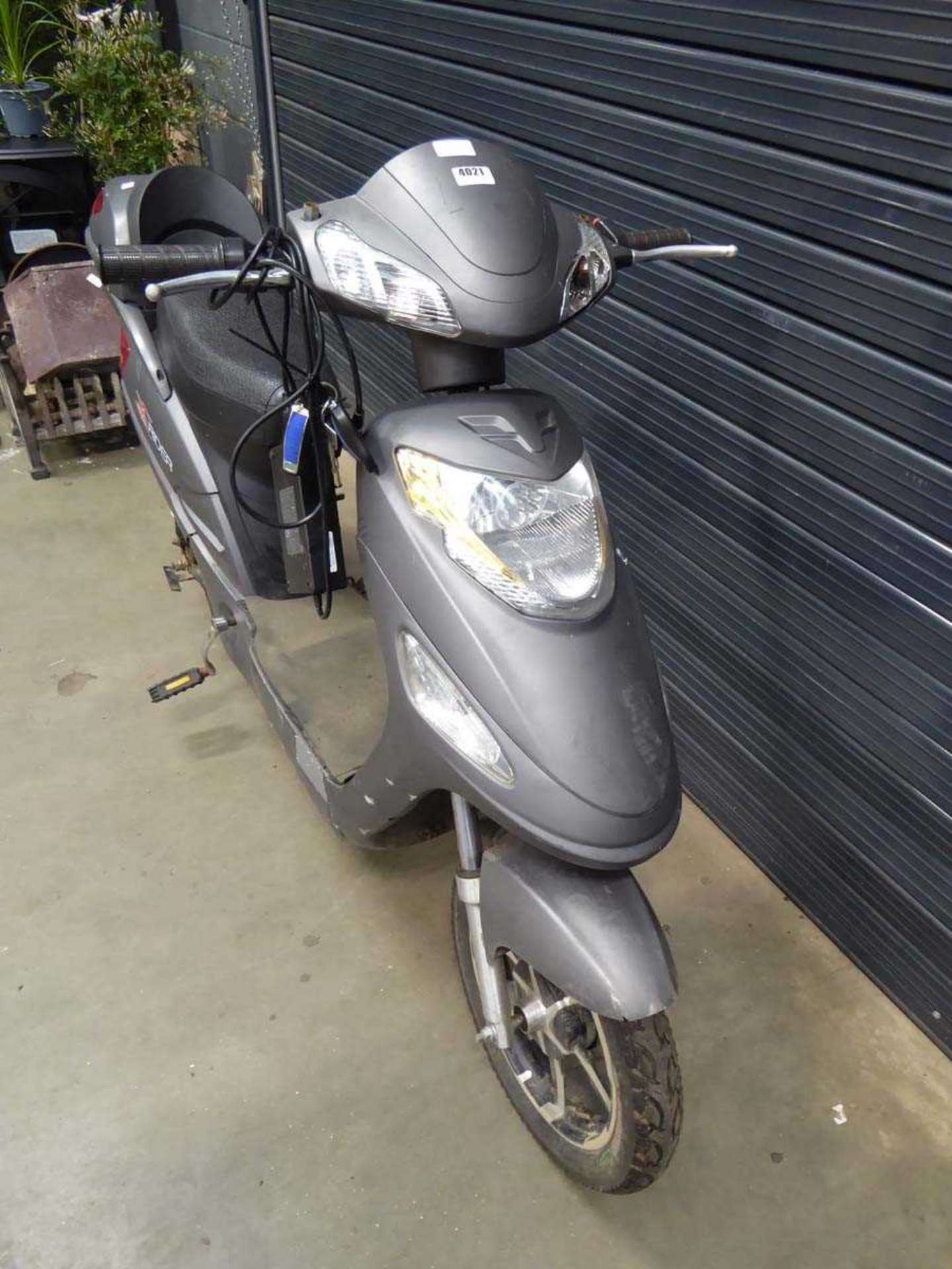 E-Rider electric moped, in need of repair