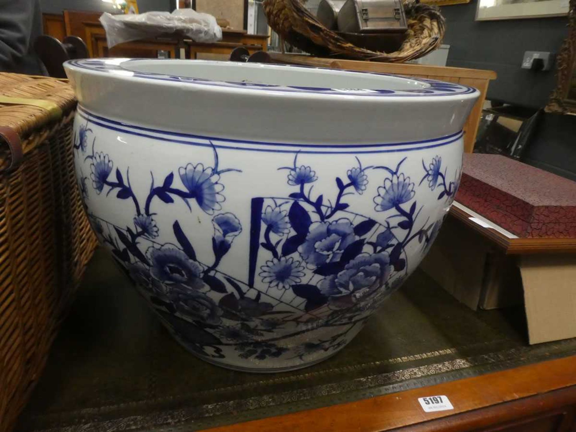 Large rose patterned fish bowl