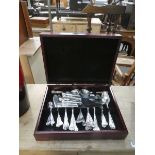 Cased set of kings pattern cutlery