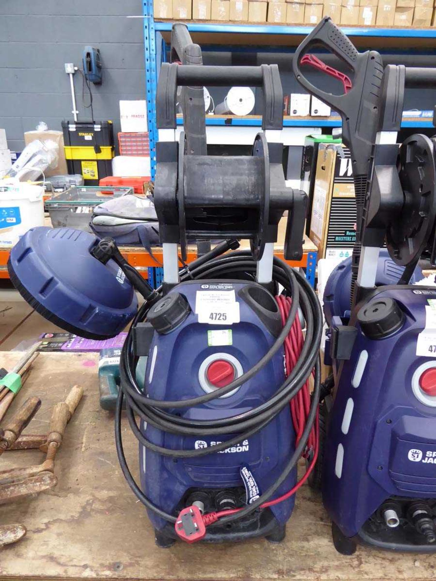 +VAT Spear & Jackson 1800W electric pressure washer with patio head