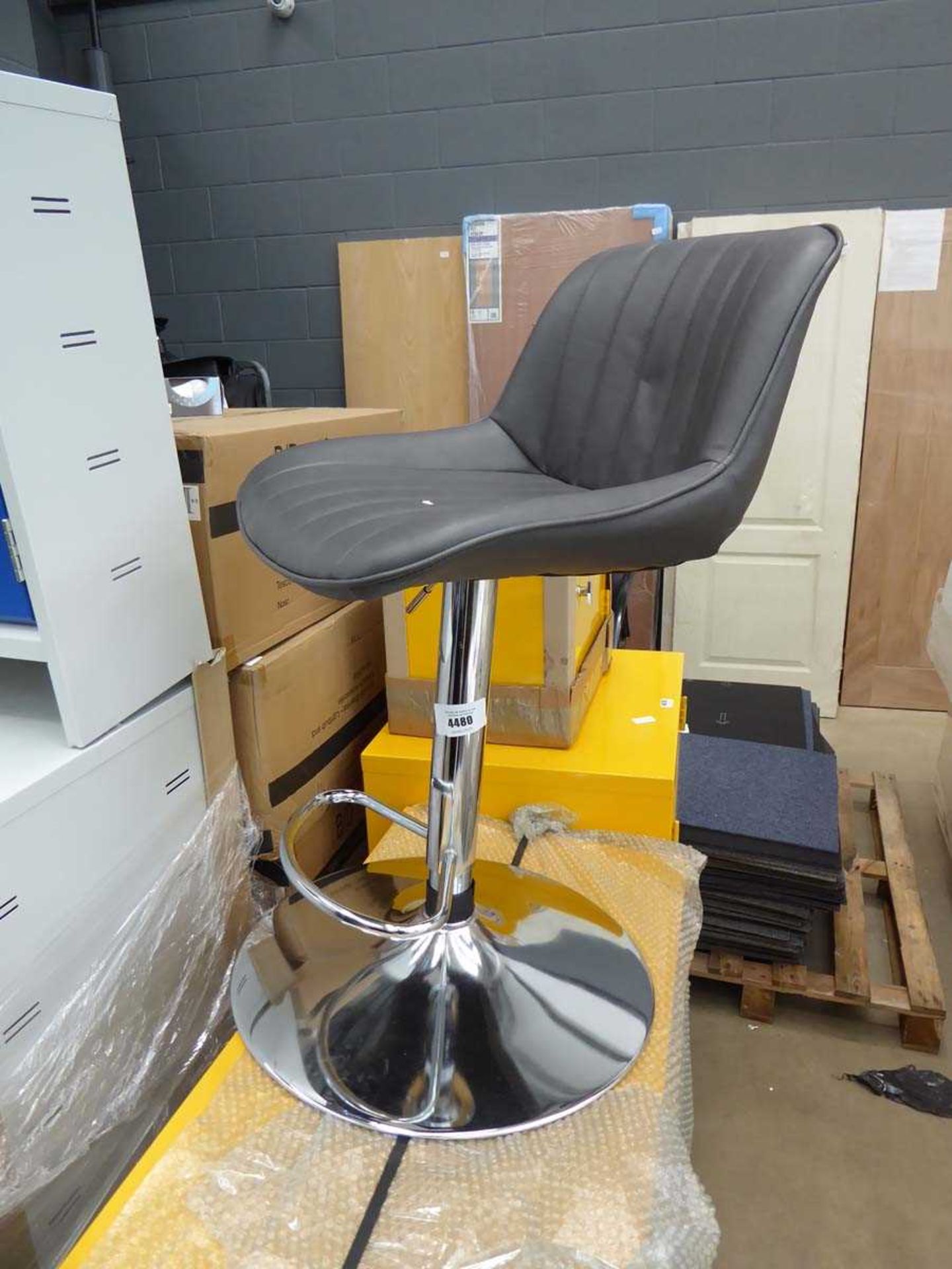 +VAT Grey chrome based bar stool