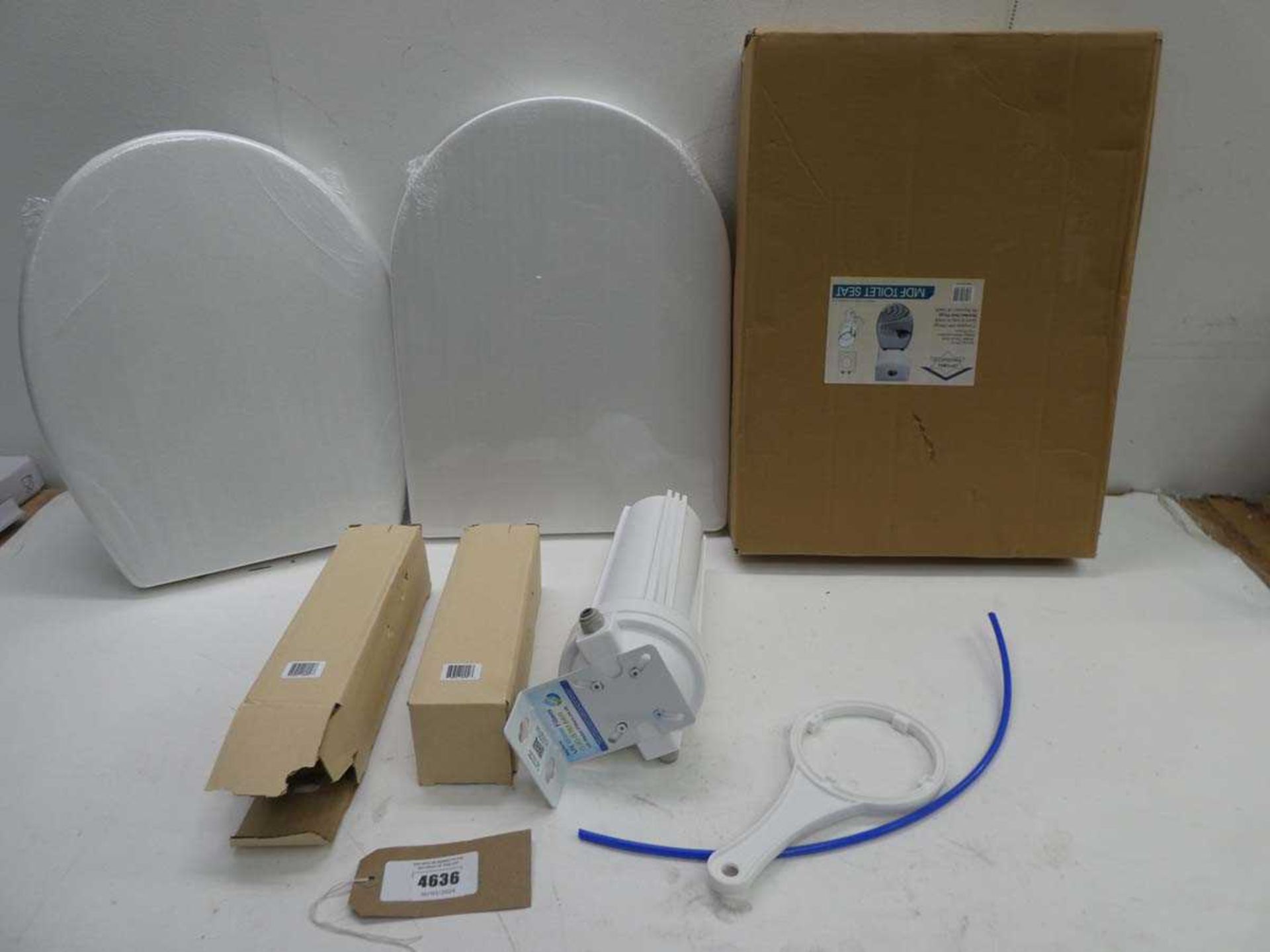 +VAT 3 toilet seats and Water filter unit & filters