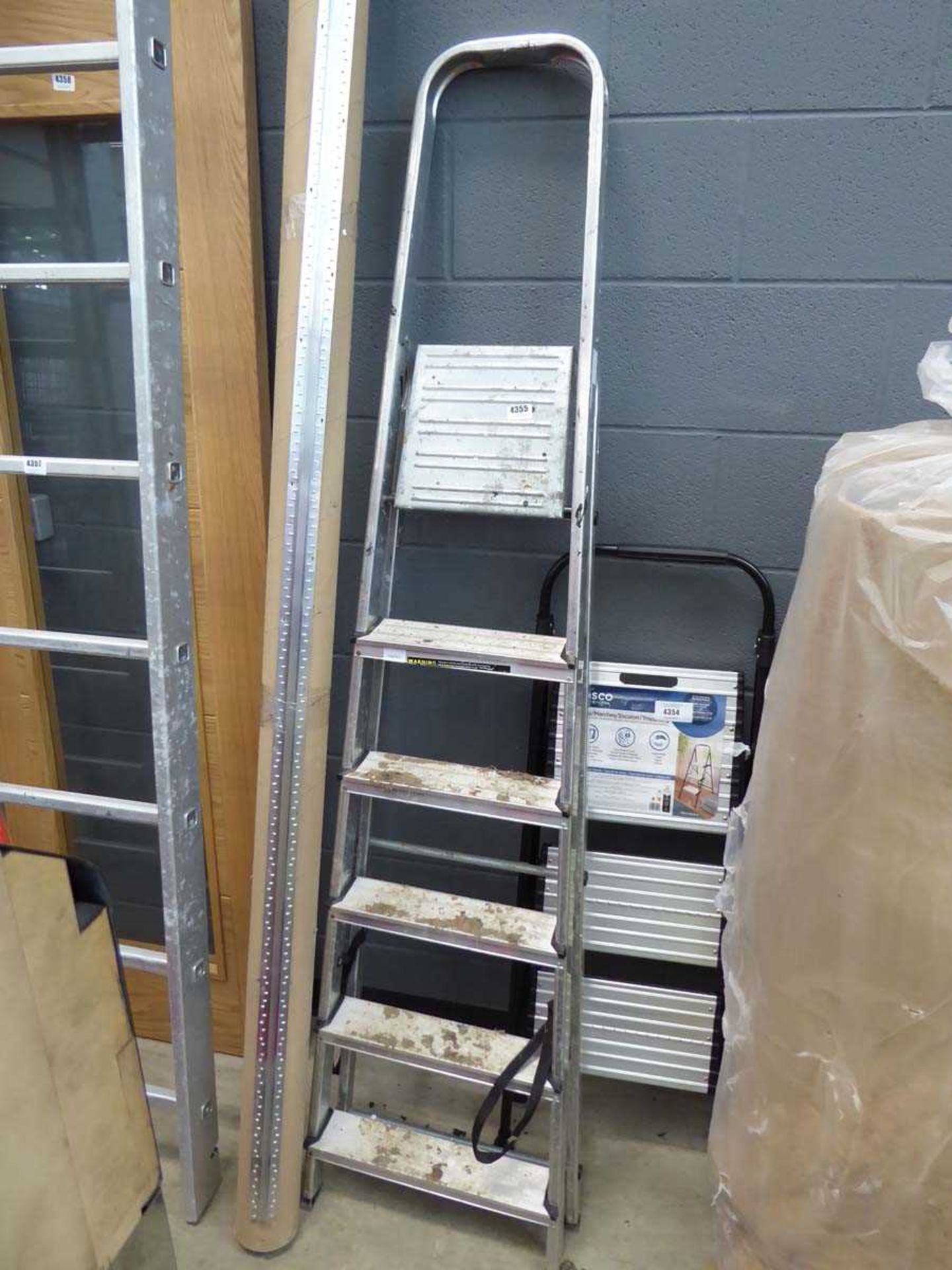 Six tread aluminium step ladder