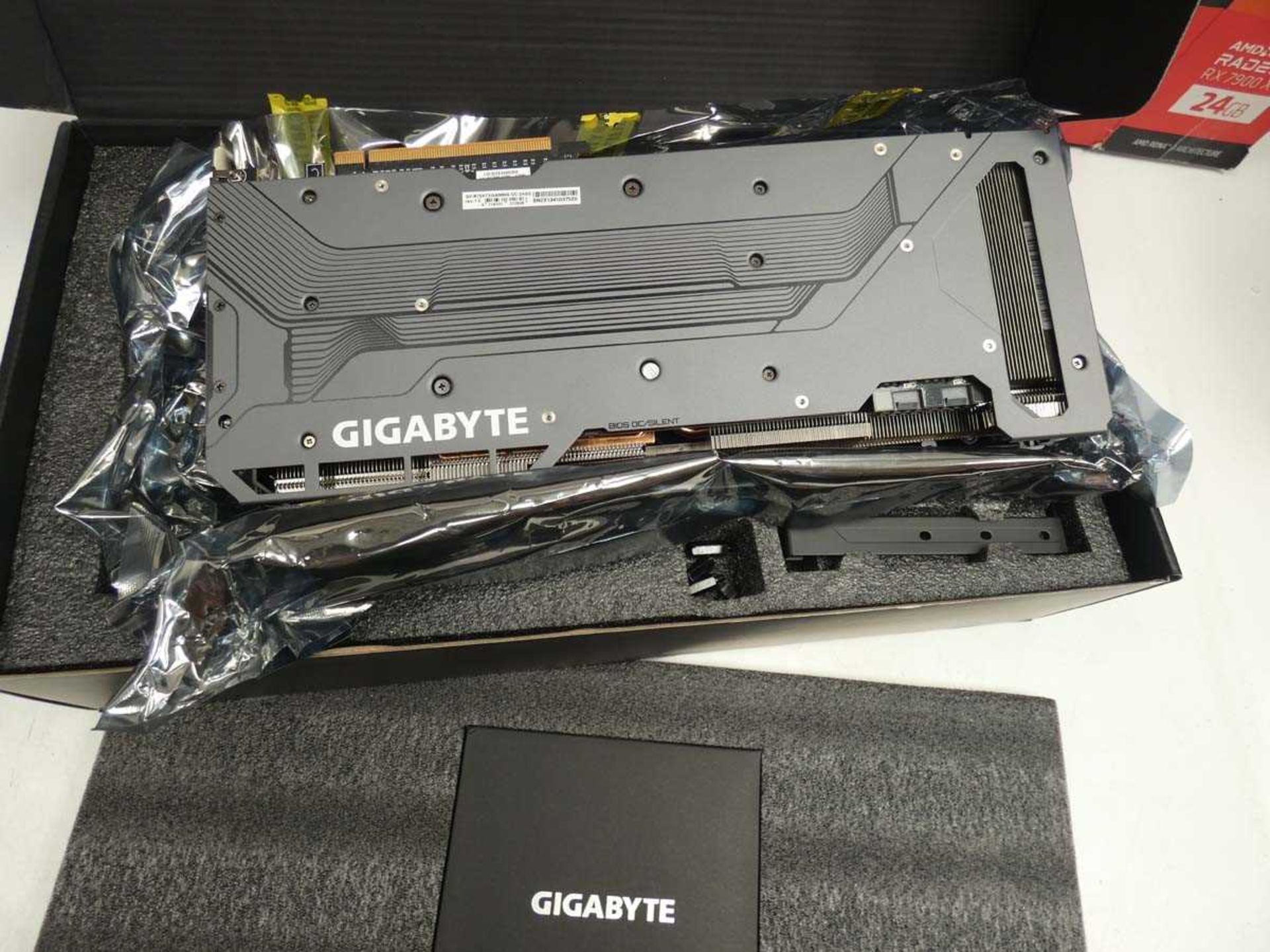 +VAT Gigabyte AMD Radeon RX 7900 XTX graphics card - Image 2 of 2