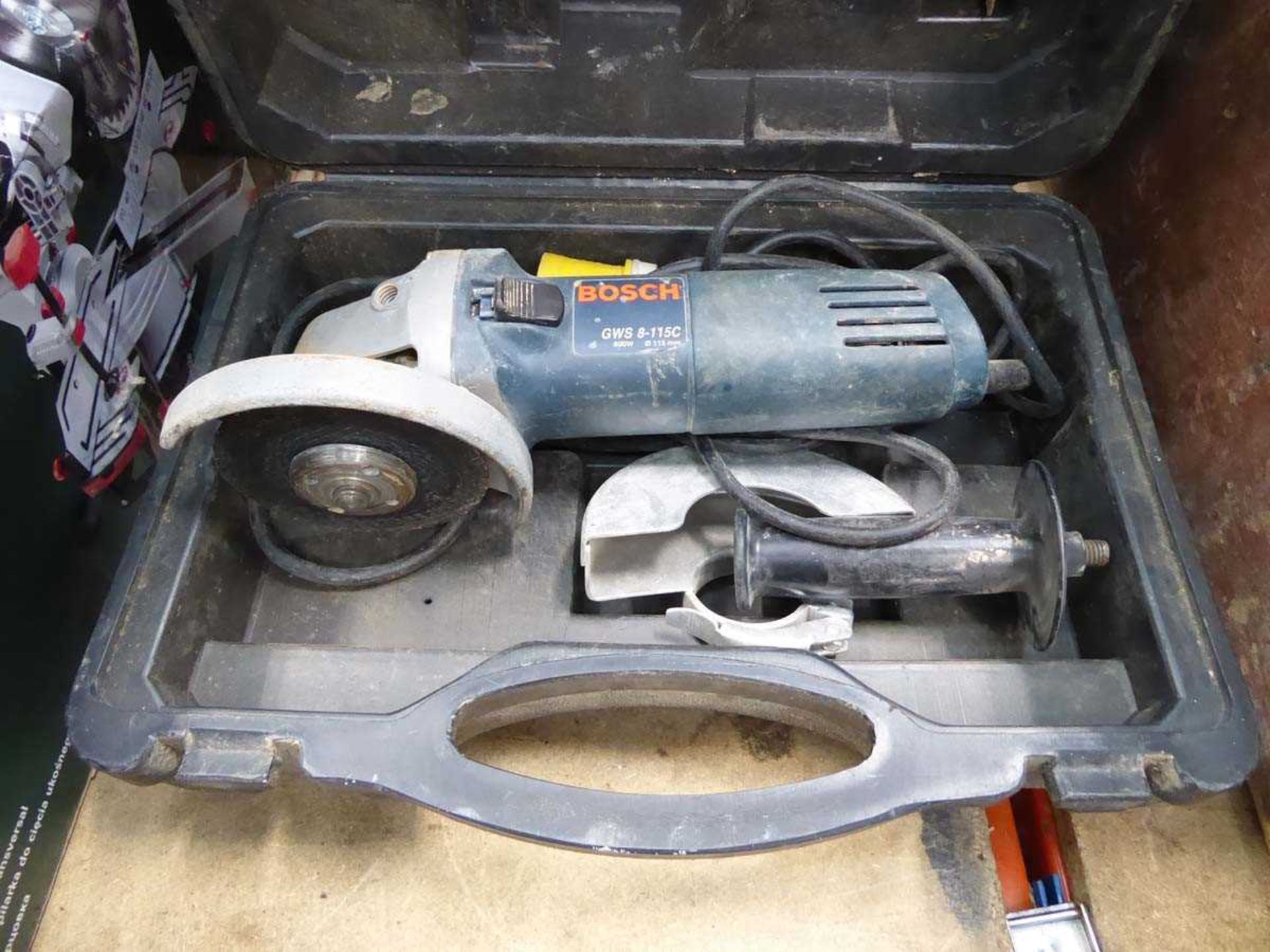 +VAT Bosch 110 grinder in carry case