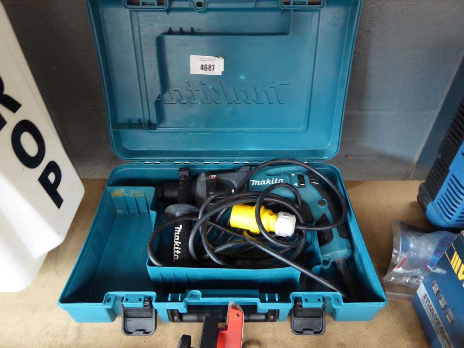 +VAT Makita 100 SDS drill