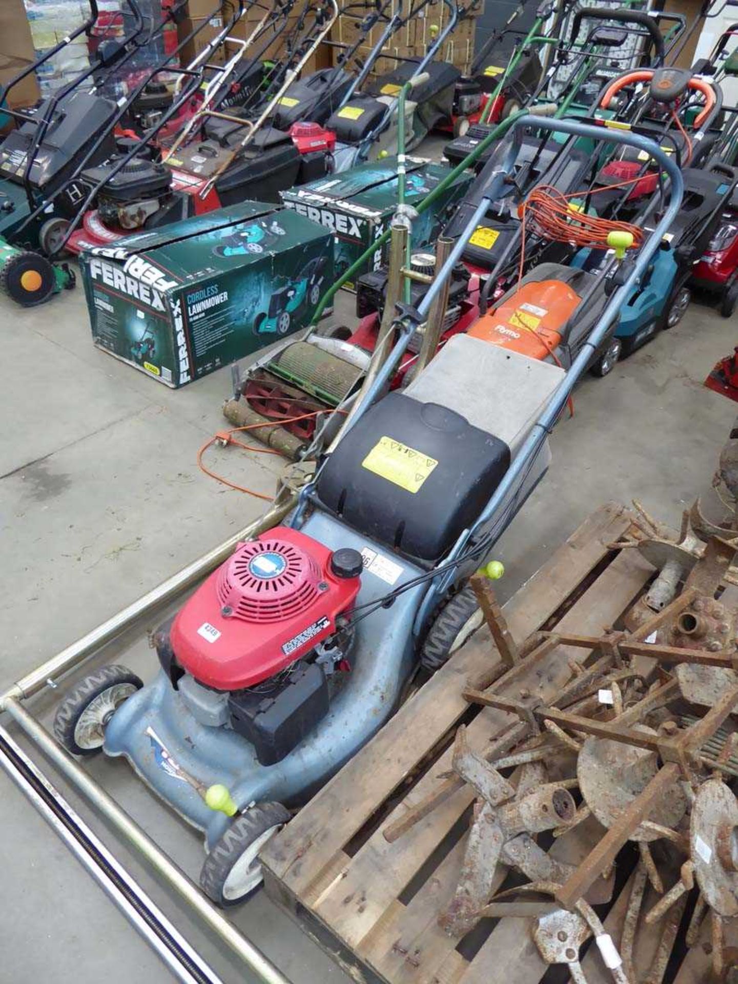 Honda powered rotary lawn mower with box