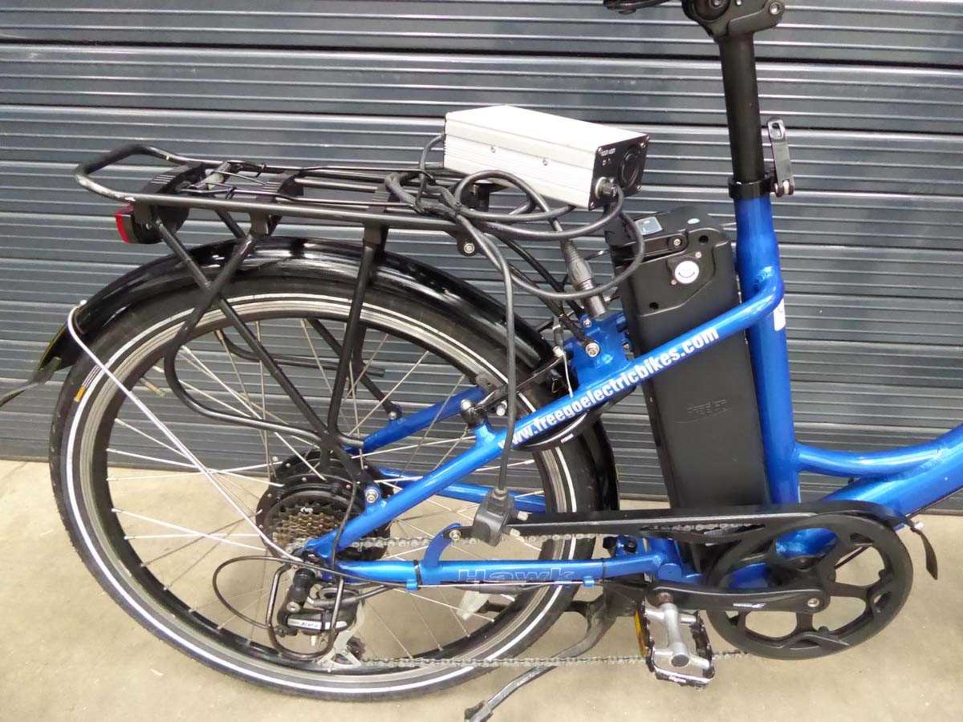 Electric 3 Go Fork bike in blue with charger and key - Image 2 of 4