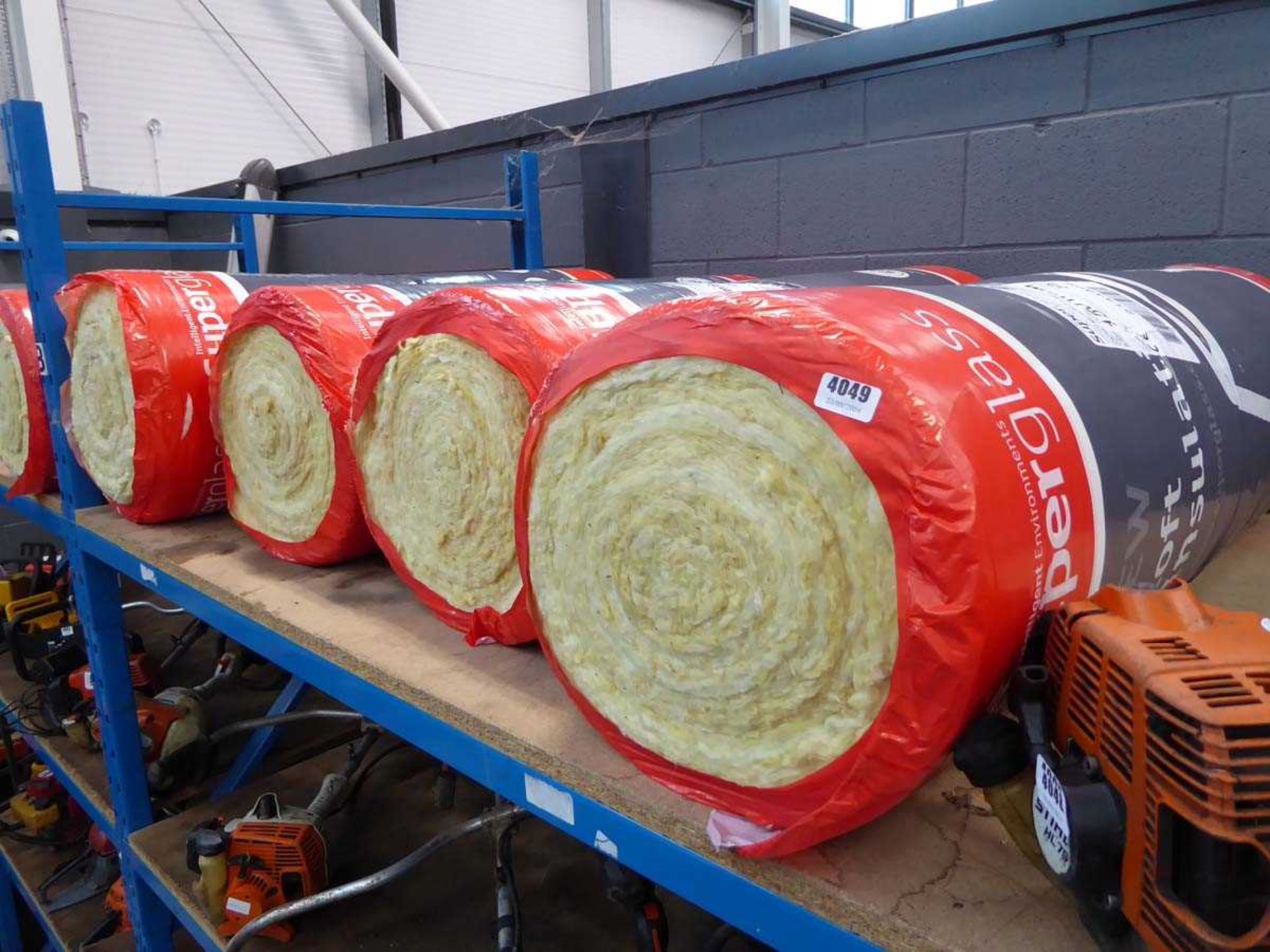 4 rolls of insulation