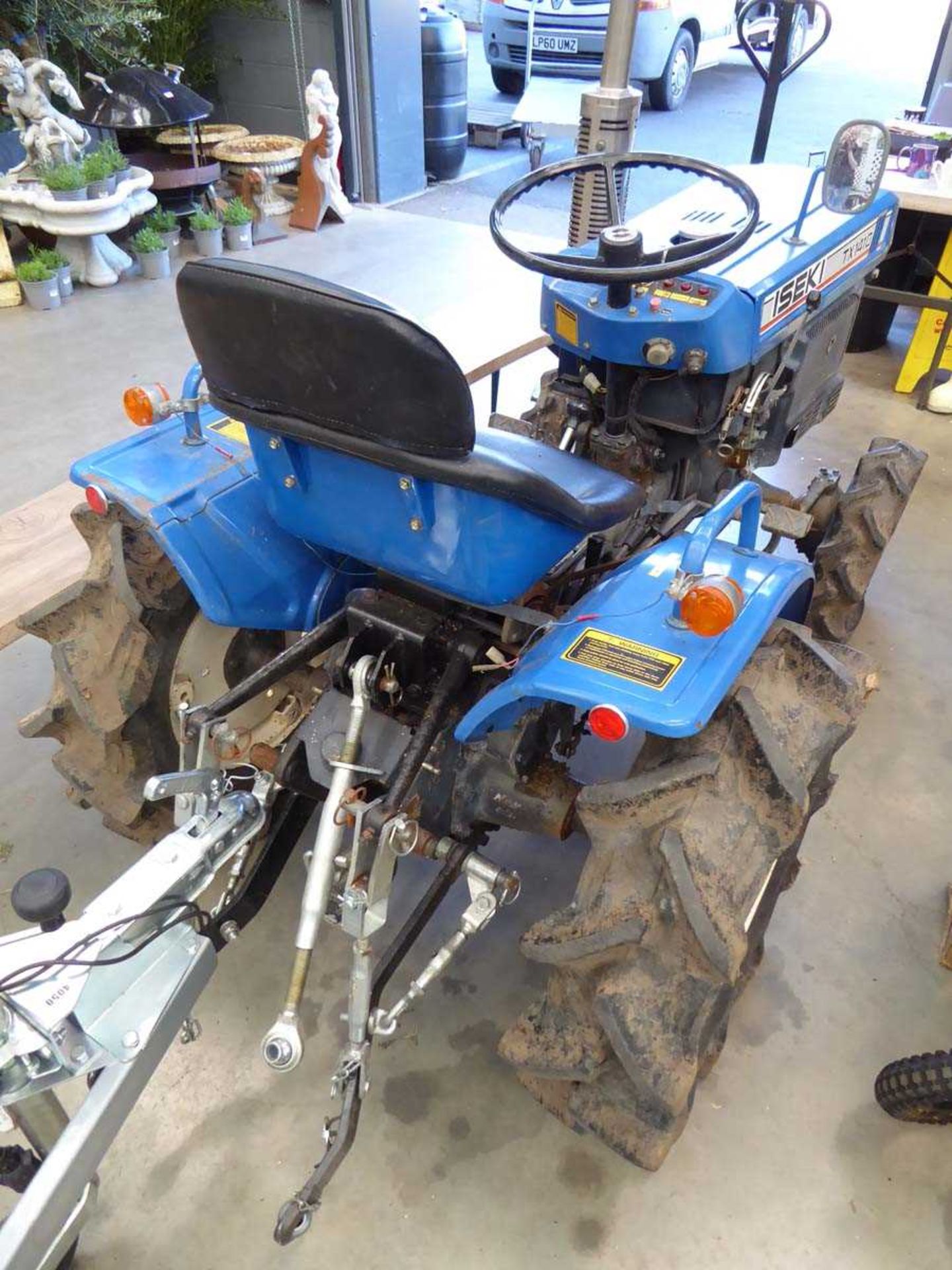 ISEKI Tx 1410 Mini Tractor, showing 570 hours - Image 4 of 8