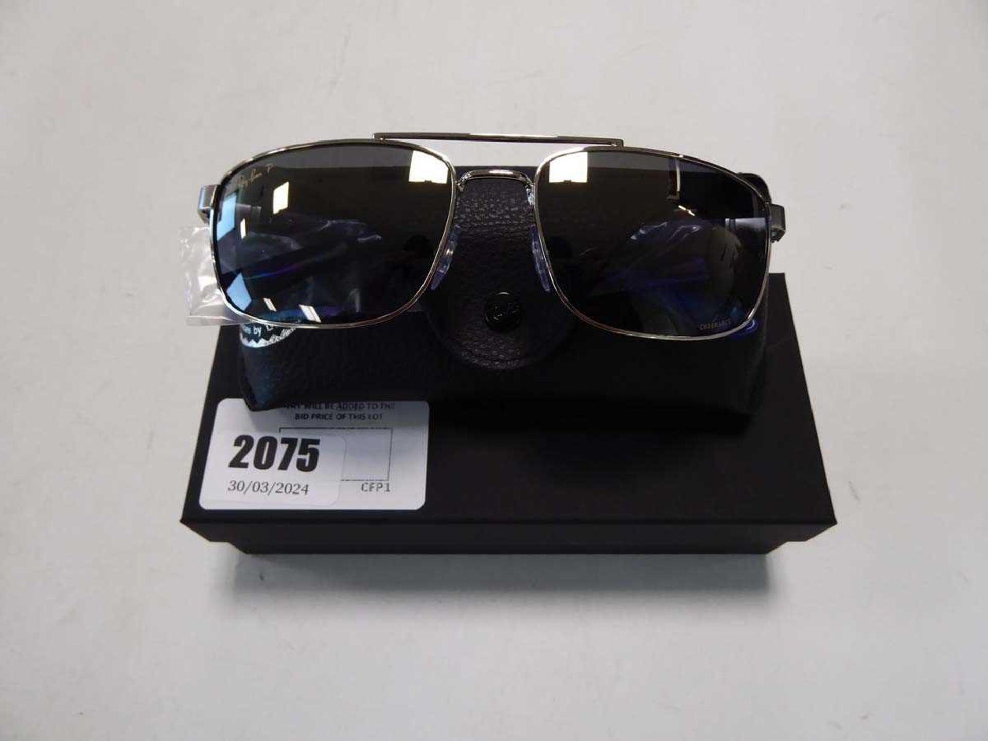 +VAT Ray-Ban sunglasses in case and box