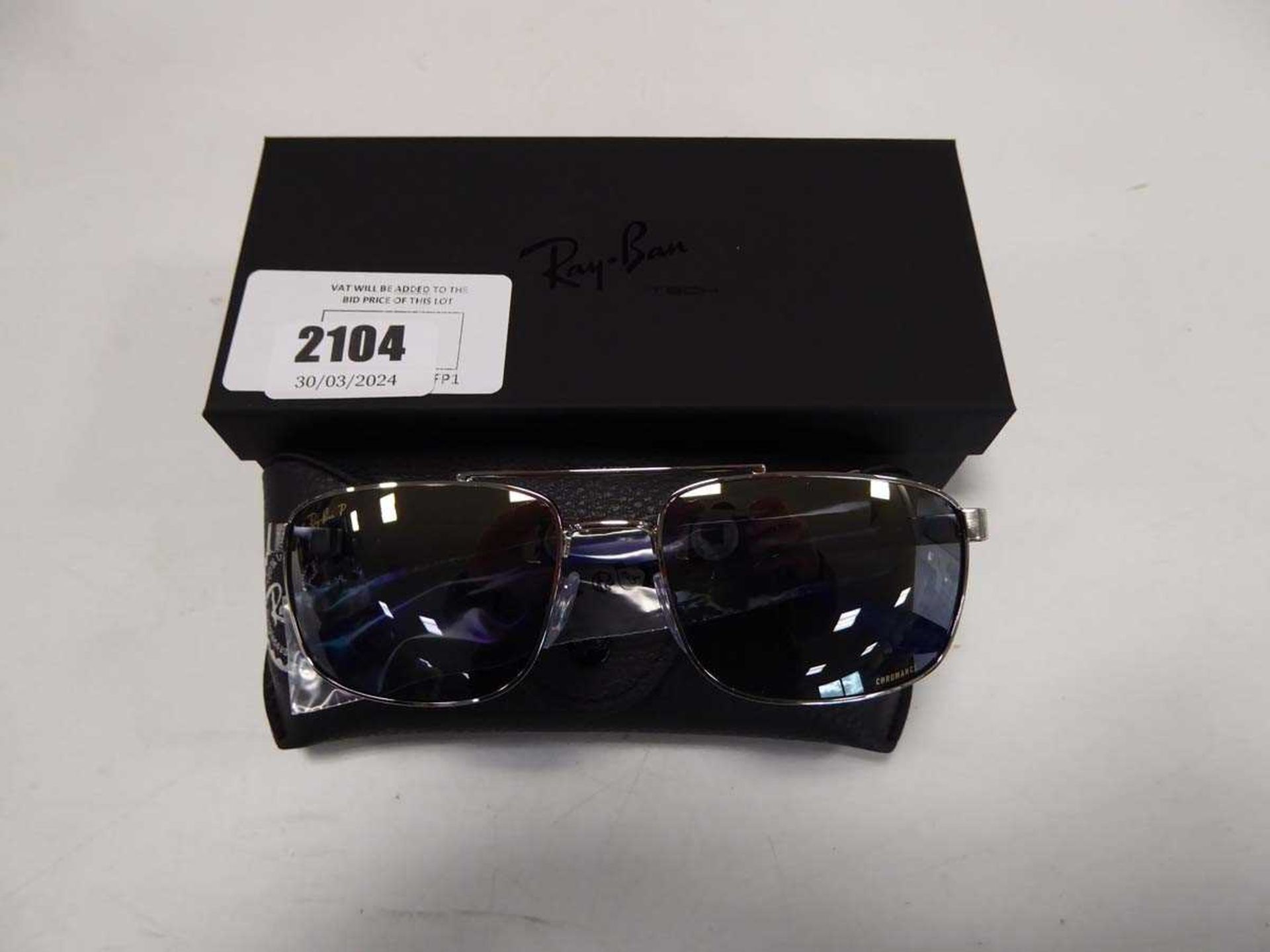 +VAT Ray-Ban sunglasses in case and box