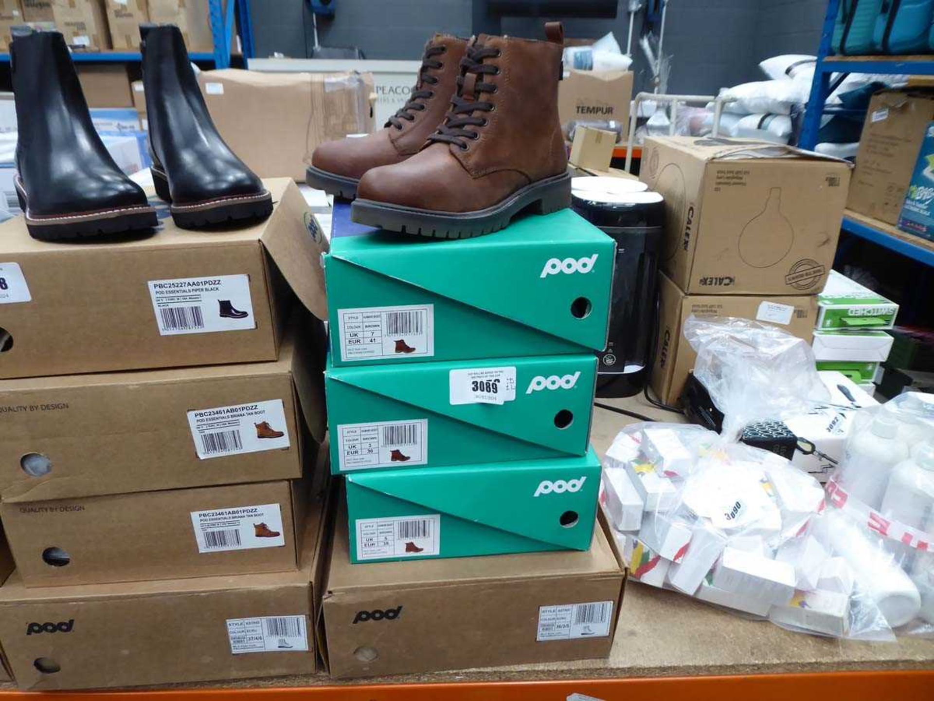 +VAT 4 boxed pairs of Pod boots in brown