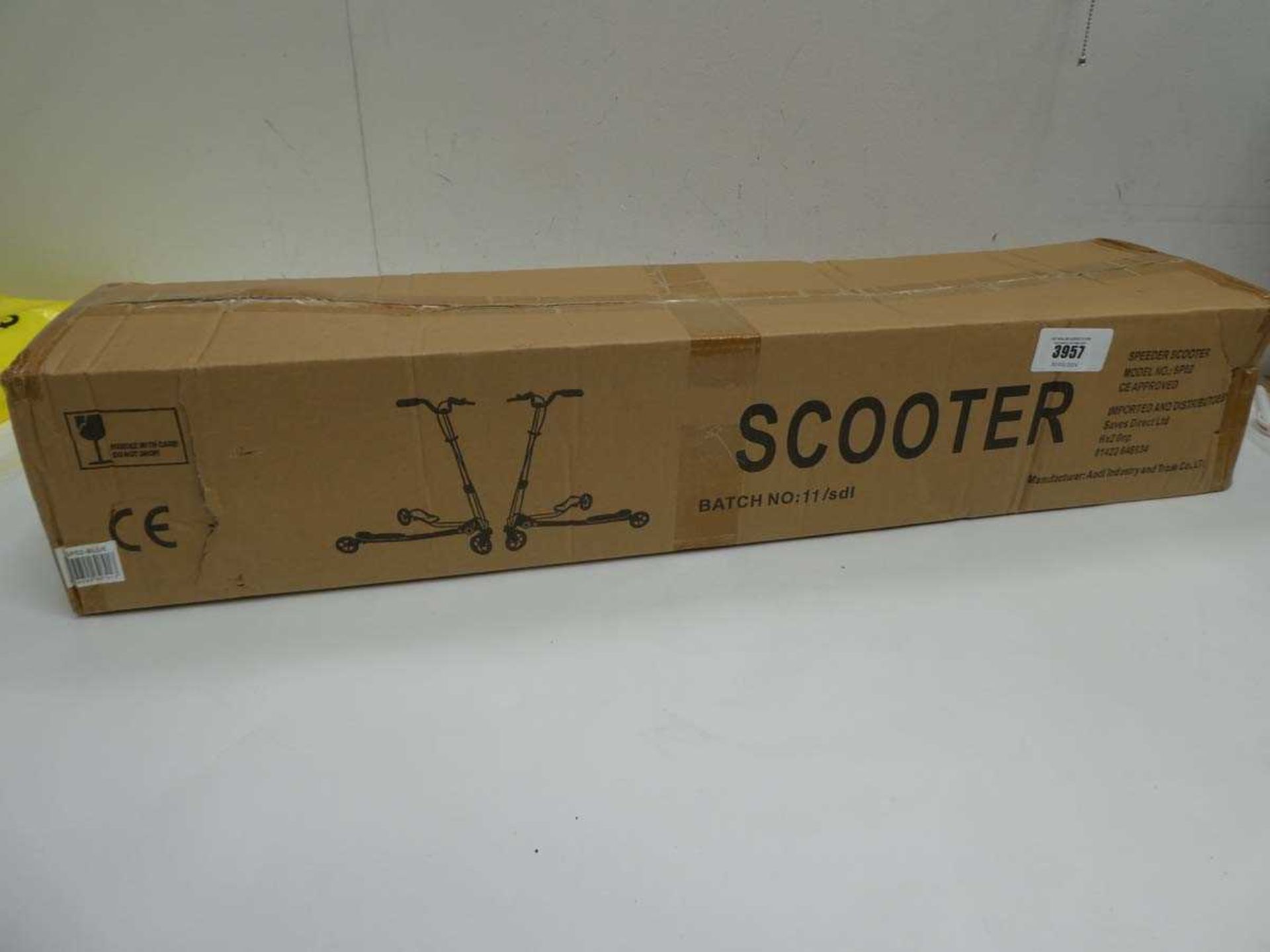 +VAT Speeder scooter