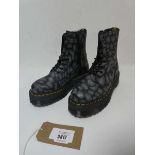 +VAT 1 x Dr. Martens patterned boots, UK 6