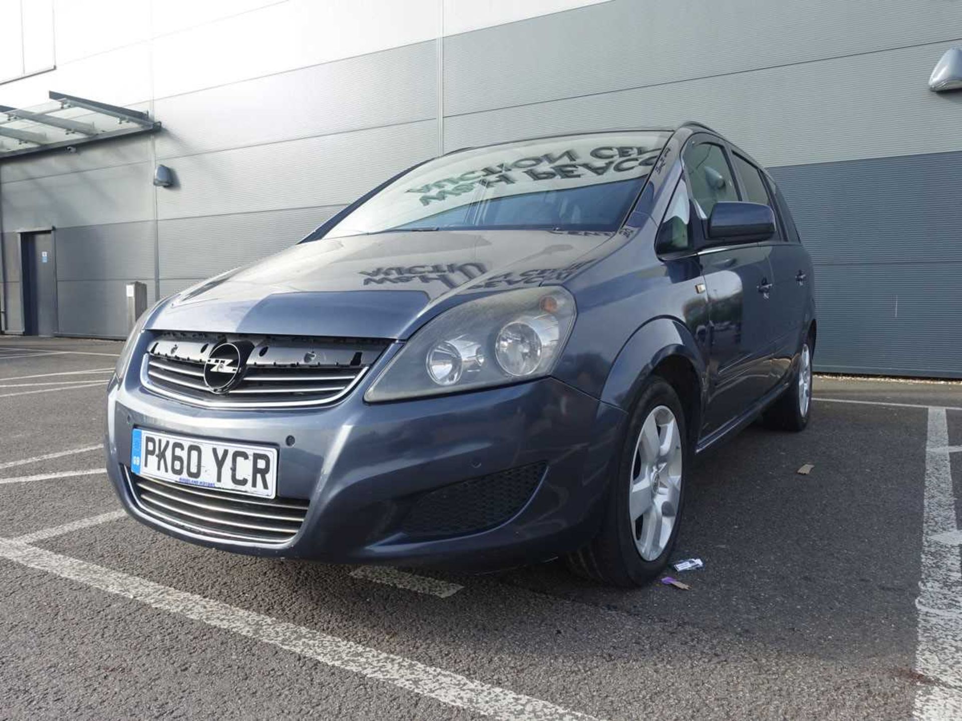 (PK60 YCR) Vauxhall Zafira Exclusiv CDTI auto in blue, first registered 29/12/2010, MPV,