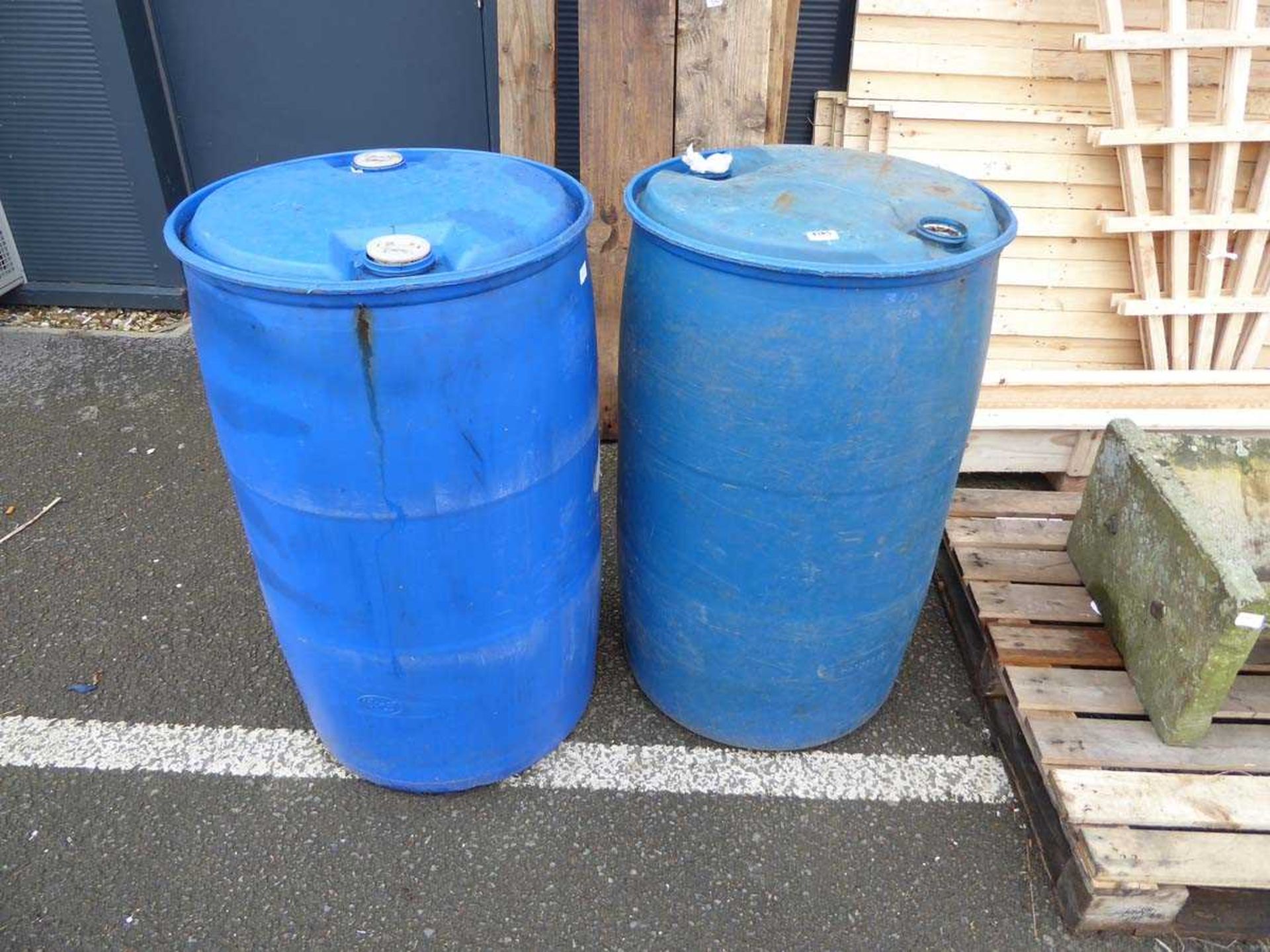 2 x plastic barrels