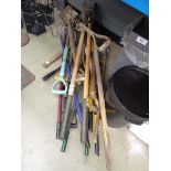 Qty of garden tools