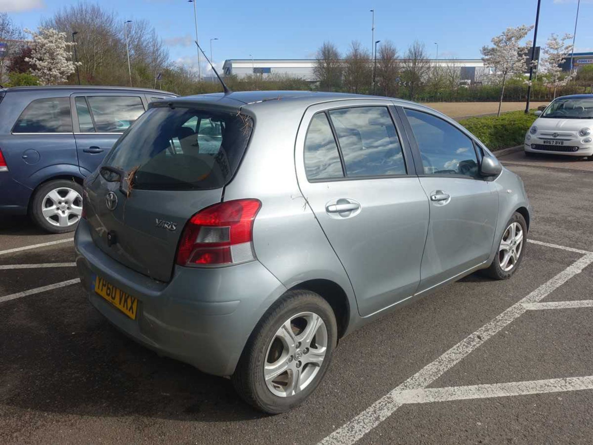 (YP60 VKX) Toyota Yaris TR VVT-1 S-A in silver, first registered 09/02/2011, 6 speed semi auto, 5 - Image 5 of 11