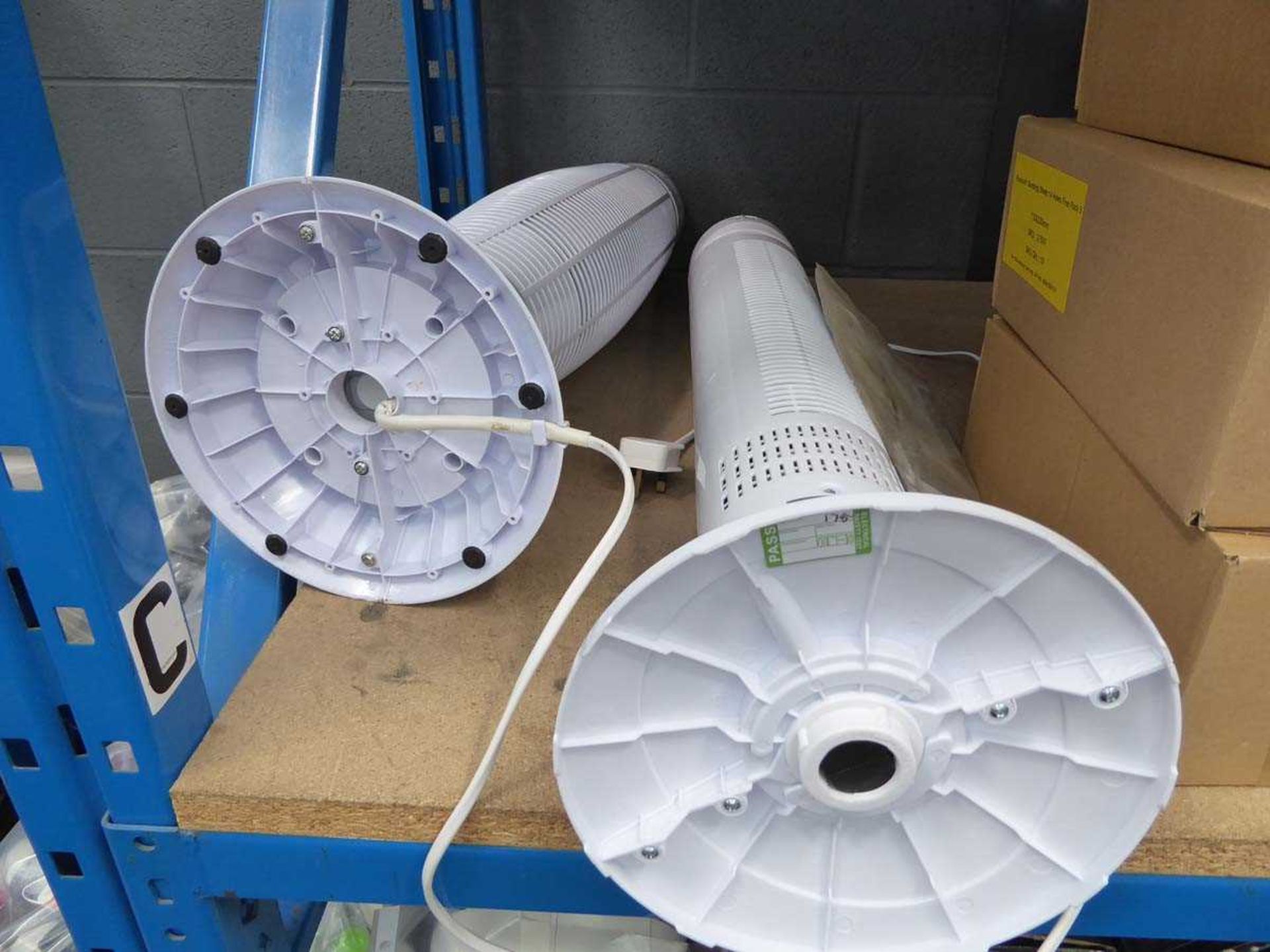 2 x upright fans