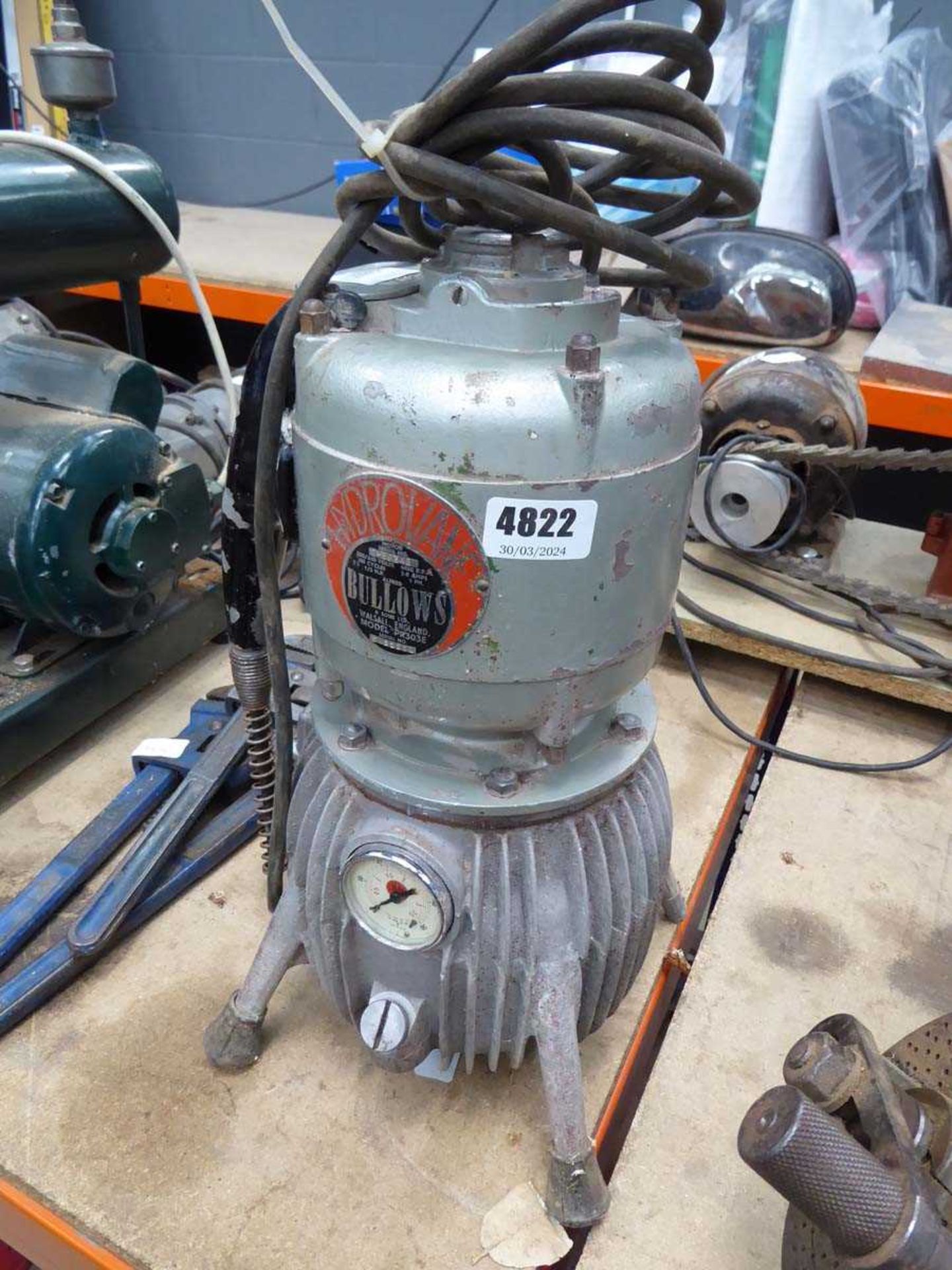 Hydrovane mini compressor