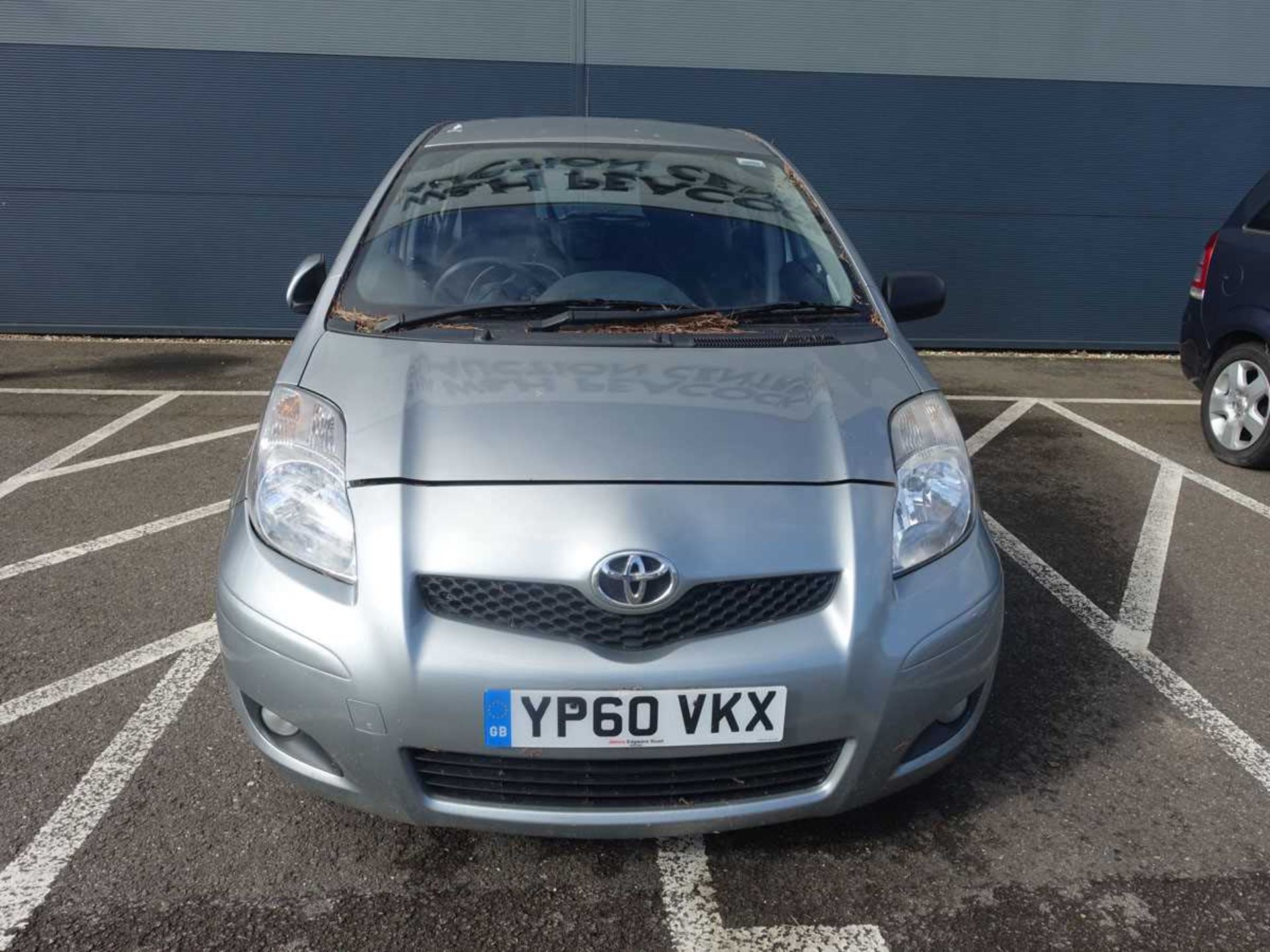 (YP60 VKX) Toyota Yaris TR VVT-1 S-A in silver, first registered 09/02/2011, 6 speed semi auto, 5 - Image 2 of 11
