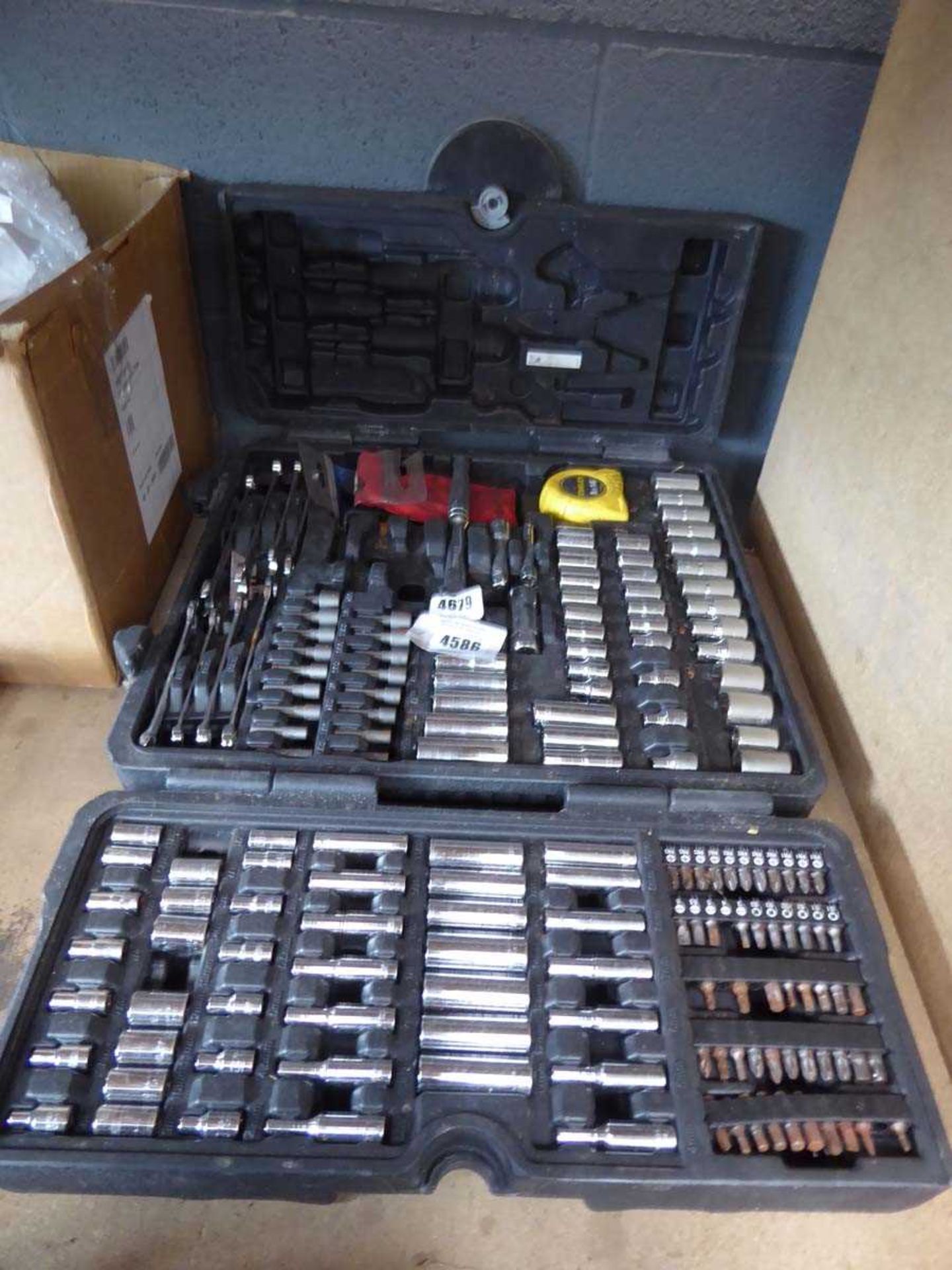 +VAT Socket set and ratchet bar