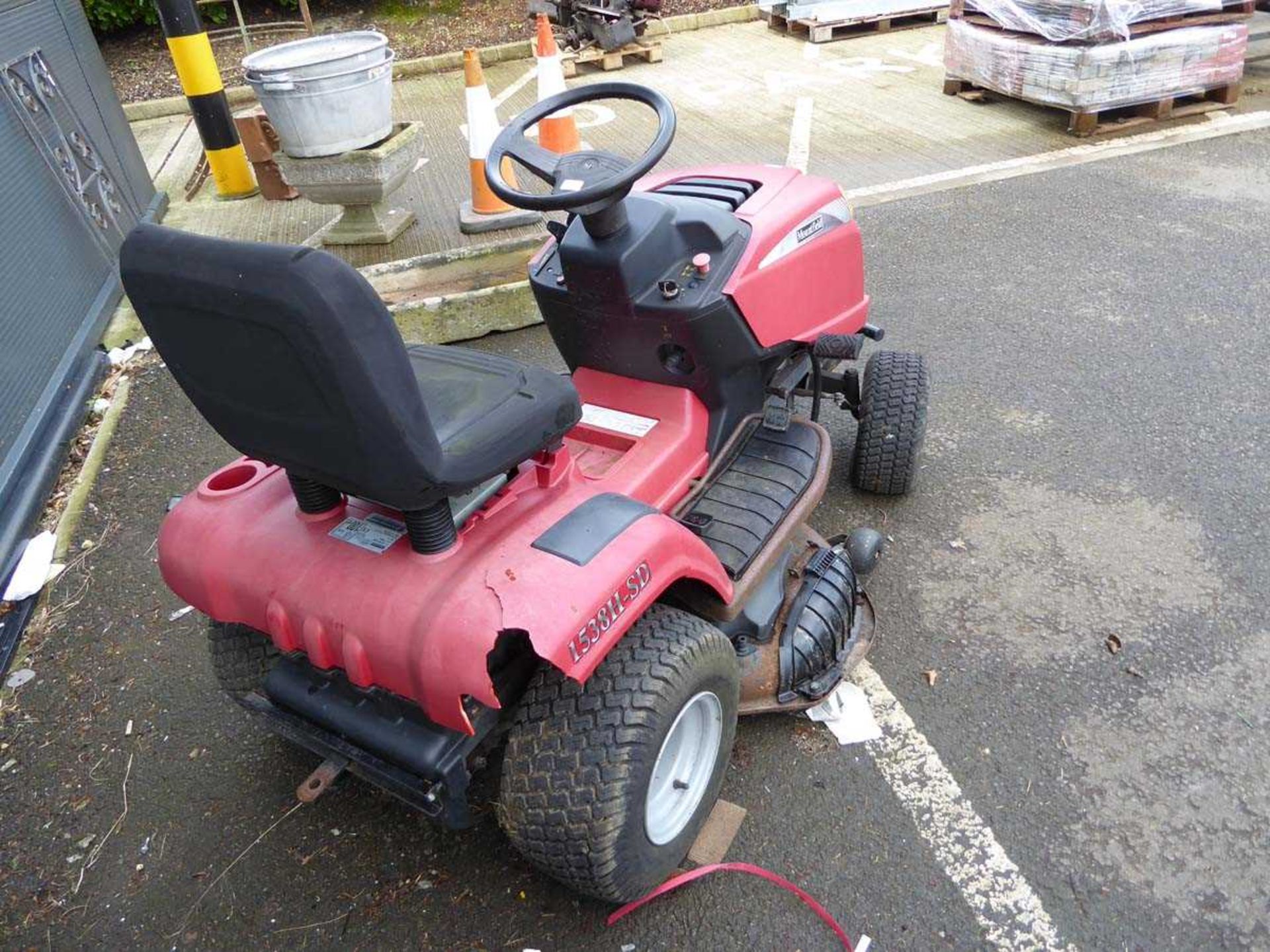 Mountfield petrol powered ride on mower - Image 3 of 3