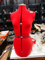 Adjustable tailors dummy