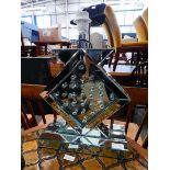Table lamp with mirrored stand