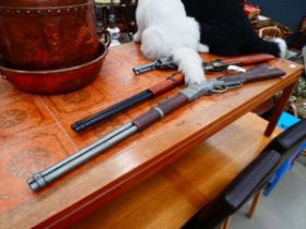 Two replica lever-action rifles, and a replica revolver (3)