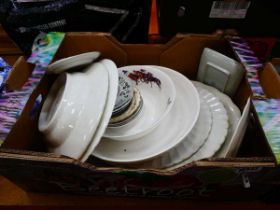 Box containing quantity of Wedgwood and other floral and horse patterned crockery