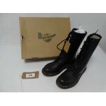 +VAT 1 x Dr. Martens 1914 boots, UK 8