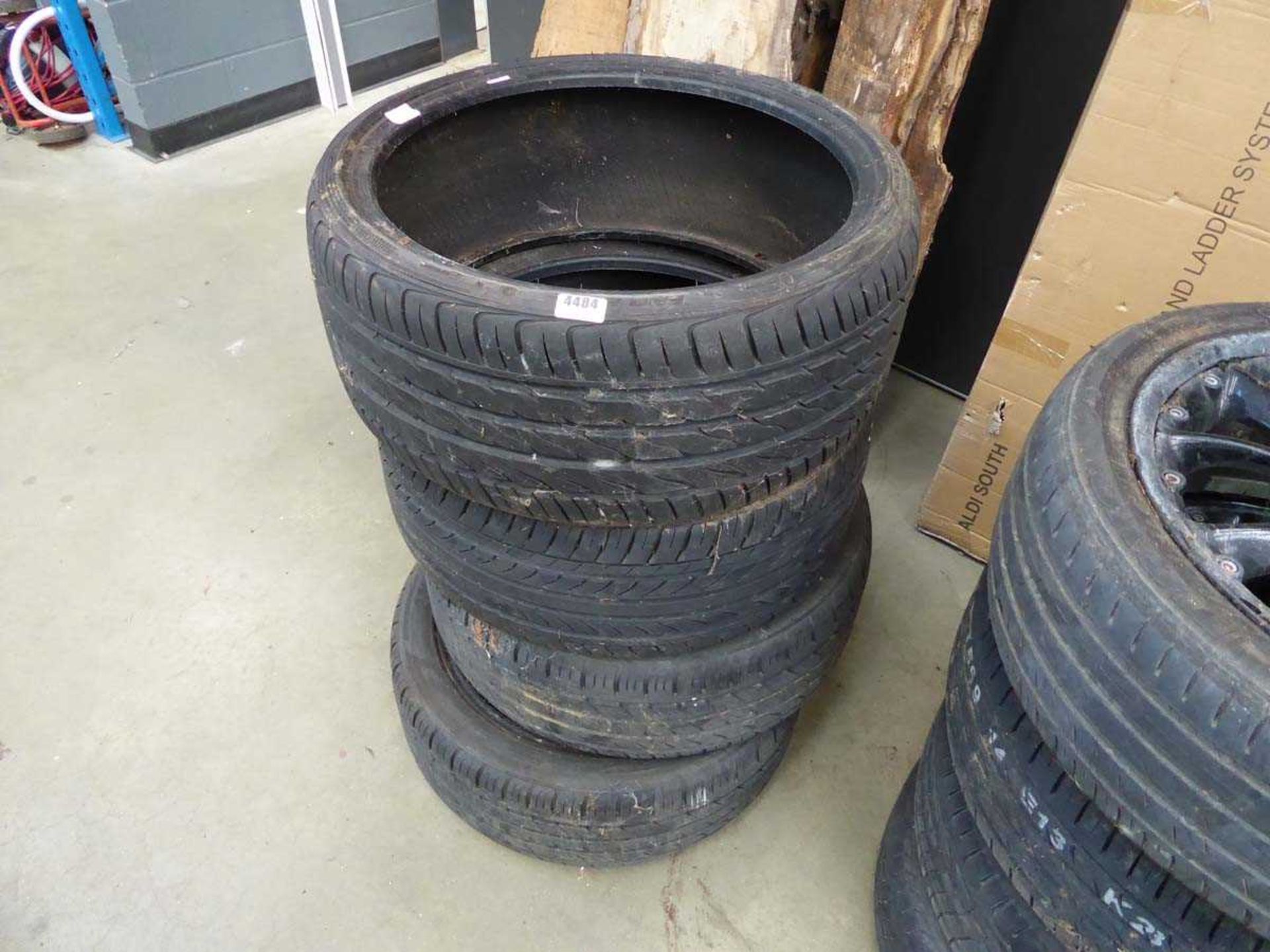 4 x assorted tyres