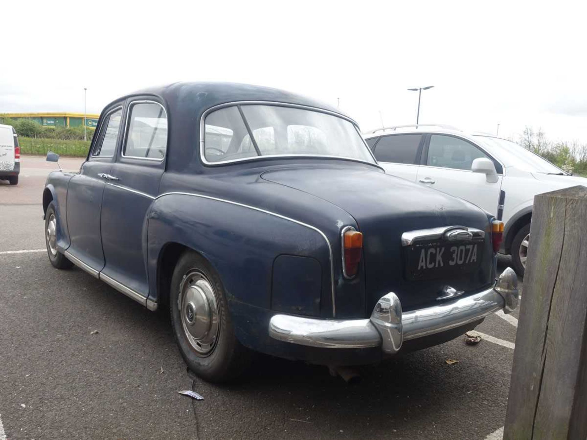 (ACK 307A) 1963 Rover P4 110 4-door saloon in blue, 2625cc petrol with overdrive, first registered - Bild 3 aus 7