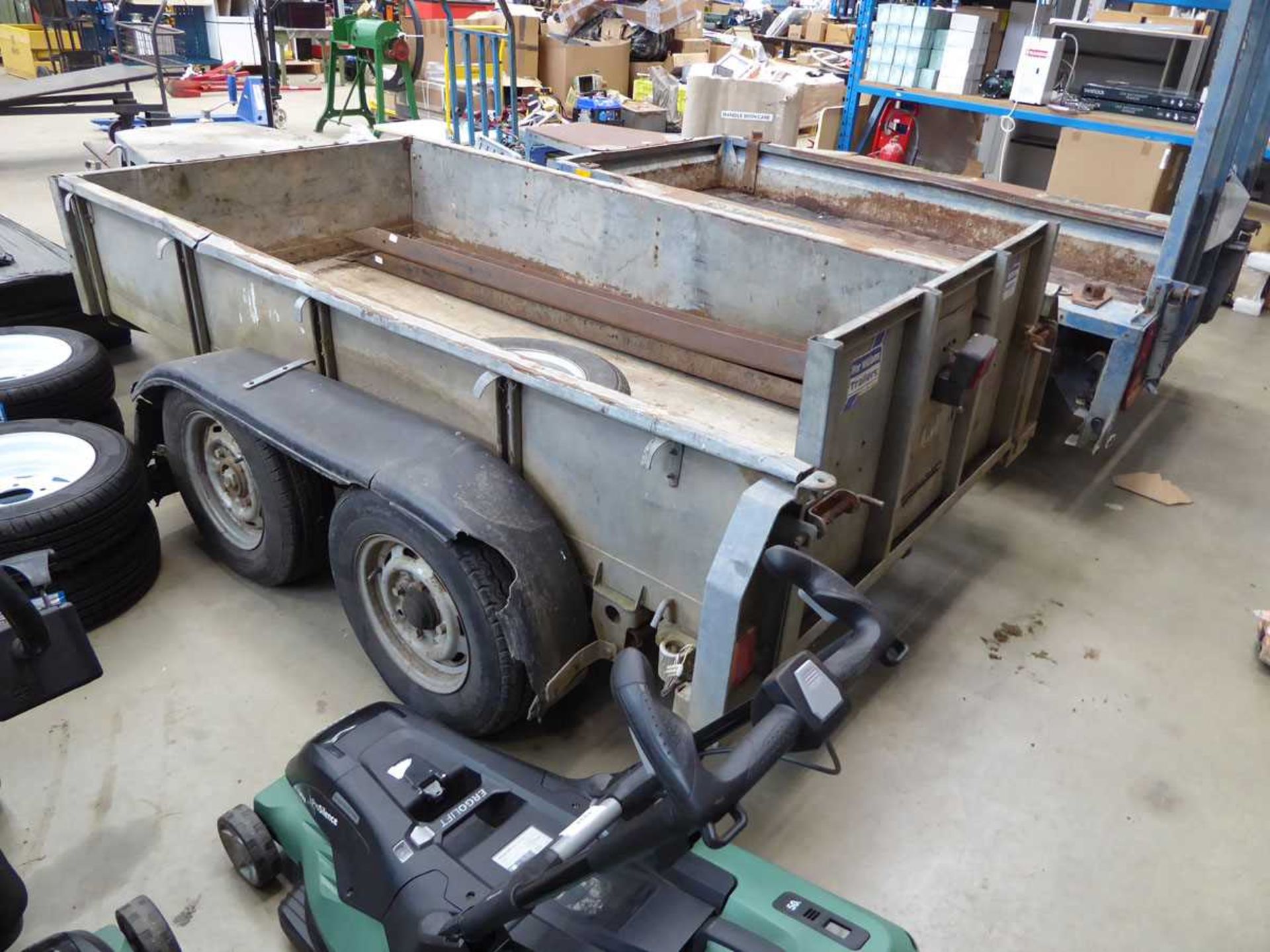 Metal double axle plant trailer with 2 metal ramps and spare wheel - Image 4 of 5