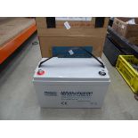 Large Deep Cycle battery